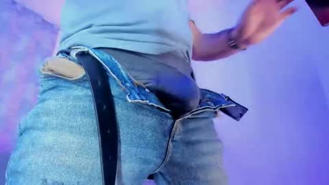 favid95 online show from November 19, 4:40 pm