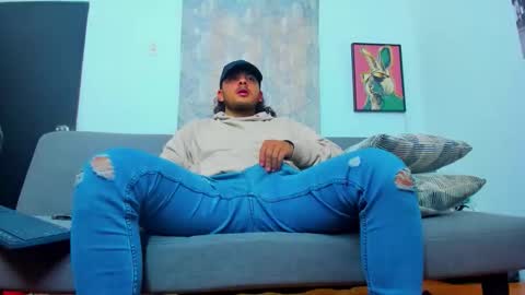 favid95 online show from March 4, 6:58 pm