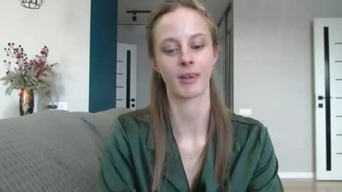 favoriteyour online show from February 9, 8:18 am