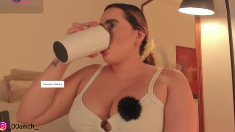 welcome to my world  online show from May 10, 11:43 pm