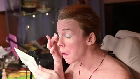 Snapshot of fayeholloway chatting on November 12, 12:44 am Faye Holloway online show from November 12, 12:44 am