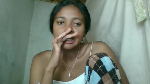 fayence09 online show from December 17, 7:09 pm