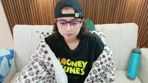 Feelena online show from May 30, 3:53 pm