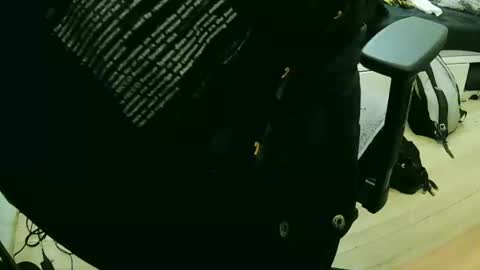 Snapshot of feetlover7878 chatting on December 4, 10:30 pm feetlover7878 online show from December 4, 10:30 pm