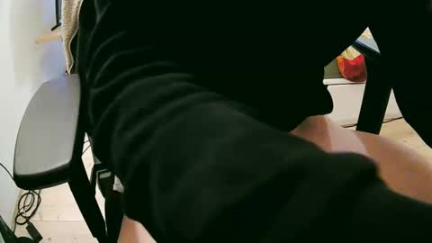 Snapshot of feetlover7878 chatting on February 1, 11:43 am feetlover7878 online show from February 1, 11:43 am