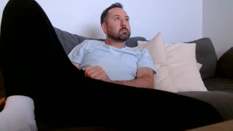 Snapshot of feetnc0ck69 chatting on June 20, 2:36 am feetnc0ck69 online show from June 20, 2:36 am