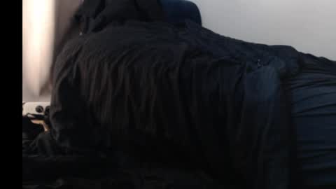 Snapshot of feetrmistress chatting on May 16, 10:36 am feetrmistress online show from May 16, 10:36 am