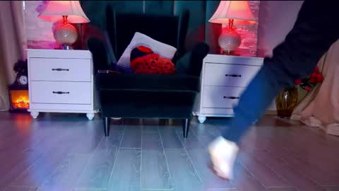 FeetVibe online show from February 17, 7:38 am