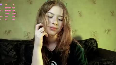 Snapshot of fehu_otala chatting on July 7, 5:28 pm Hi Im Milly nice 2 meet u 3 online show from July 7, 5:28 pm