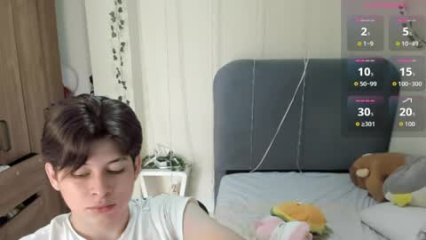 Snapshot of felix_leex chatting on April 10, 7:18 pm Felix leex online show from April 10, 7:18 pm