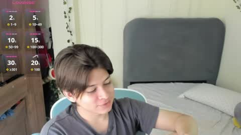 Snapshot of felix_leex chatting on May 2, 7:41 pm Felix leex online show from May 2, 7:41 pm