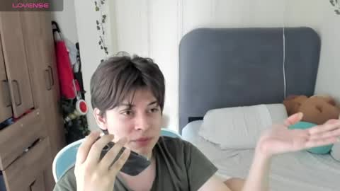 Snapshot of felix_leex chatting on May 28, 7:11 pm Felix leex online show from May 28, 7:11 pm