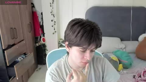 Snapshot of felix_leex chatting on May 29, 7:23 pm Felix leex online show from May 29, 7:23 pm
