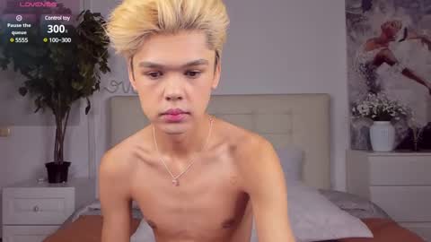 Felix online show from March 2, 4:32 pm