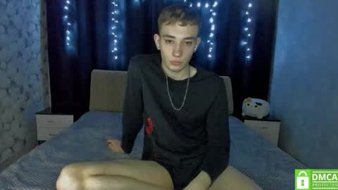 Snapshot of felixcurt69 chatting on March 6, 8:27 pm felixcurt online show from March 6, 8:27 pm