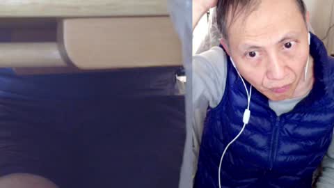 felixlau online show from January 3, 8:54 am