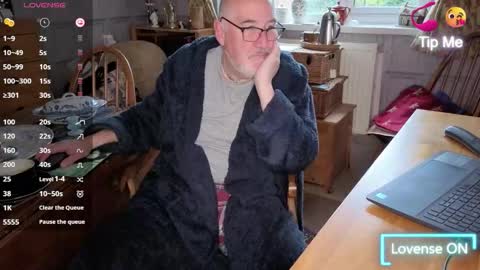 Adam online show from October 30, 7:54 am