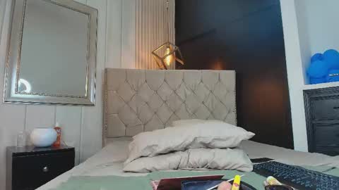 Femboy Max online show from September 11, 12:27 pm