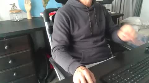 femdomsubby online show from November 18, 3:45 am