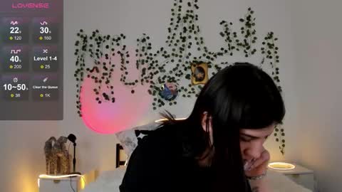 Snapshot of femida_brown chatting on March 1, 10:28 am femida_brown online show from March 1, 10:28 am