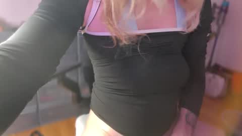 femme_mystique online show from November 14, 9:52 am