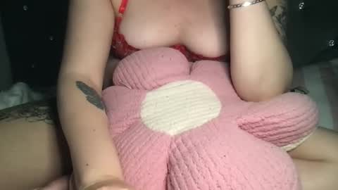     online show from November 8, 7:52 am