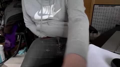 fenderjaguar667 online show from February 23, 3:42 pm