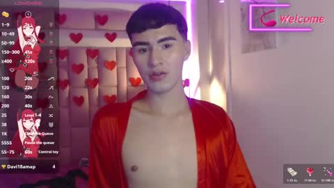 Snapshot of fenix19_ chatting on February 12, 11:51 am IM FENIX online show from February 12, 11:51 am