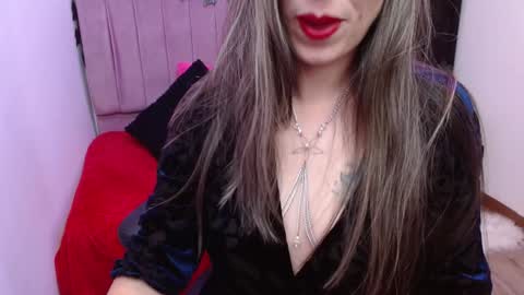 Snapshot of fenix_11_ chatting on January 15, 1:02 am Alejandra online show from January 15, 1:02 am