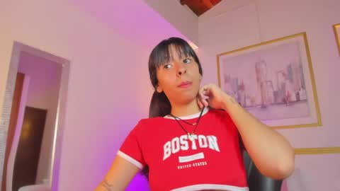 Snapshot of fer333_x chatting on April 22, 8:32 pm F E R online show from April 22, 8:32 pm