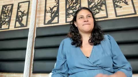 Snapshot of fer_florez chatting on May 25, 7:09 pm fer_florez online show from May 25, 7:09 pm