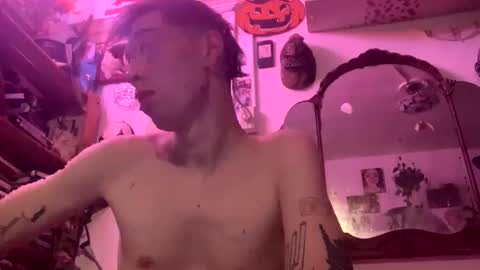 Snapshot of feral_twink69 chatting on February 2, 8:13 am Jess online show from February 2, 8:13 am