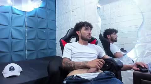 Daniel Fernando online show from February 4, 11:38 pm