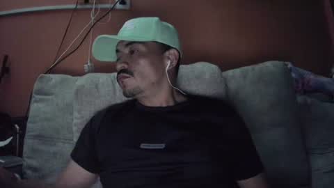 Snapshot of fernand89 chatting on January 27, 5:36 am fernand89 online show from January 27, 5:36 am