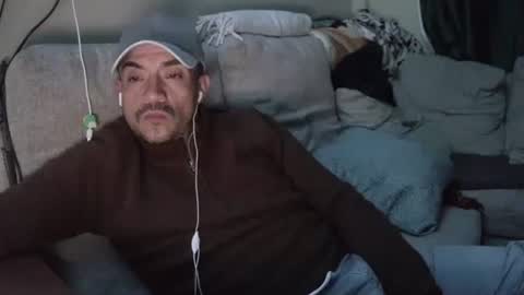 fernand89 online show from February 13, 6:52 am