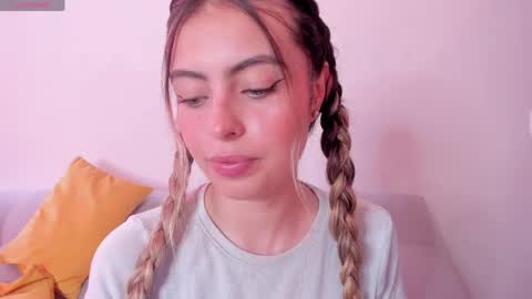 fernanda  online show from April 8, 3:01 pm