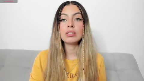 Snapshot of fernanda_aaa chatting on May 13, 3:31 pm fernanda online show from May 13, 3:31 pm