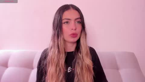 fernanda  online show from July 17, 4:01 pm