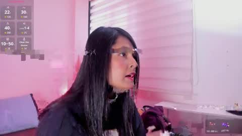 fernanda_liie_ online show from April 14, 12:33 pm