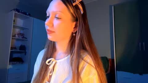 Snapshot of ferneprivatsky chatting on October 15, 7:58 pm Alice online show from October 15, 7:58 pm