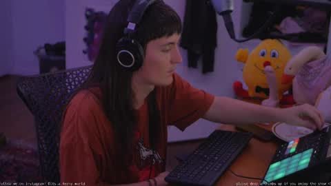 Fern next stream 430pm Monday PST online show from February 13, 2:20 pm