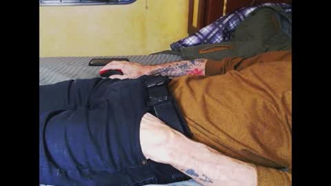 Snapshot of ferra_testarossa chatting on December 12, 2:59 am ferra_testarossa online show from December 12, 2:59 am