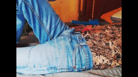 Snapshot of ferra_testarossa chatting on December 23, 2:13 am ferra_testarossa online show from December 23, 2:13 am