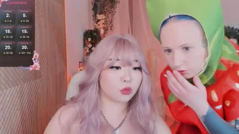 Snapshot of ferry_tail chatting on December 13, 1:55 pm ferry_tail online show from December 13, 1:55 pm