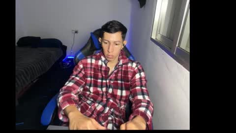 Snapshot of ferz04 chatting on November 2, 4:42 pm ferz04 online show from November 2, 4:42 pm