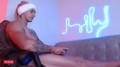 Snapshot of festbody1 chatting on December 13, 4:49 pm Festbody1 online show from December 13, 4:49 pm