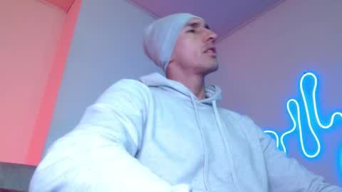 Snapshot of festbody1 chatting on January 22, 1:11 pm Festbody1 online show from January 22, 1:11 pm