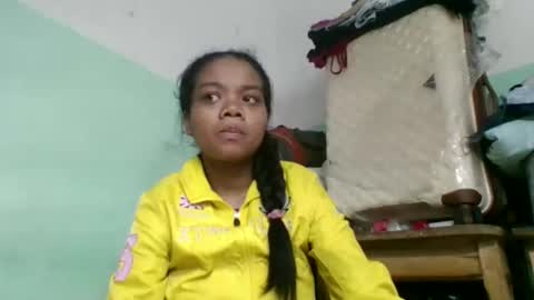 fetranialdy online show from December 1, 4:39 am