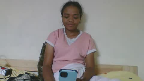 Snapshot of fetranialdy chatting on May 10, 4:23 pm fetranialdy online show from May 10, 4:23 pm