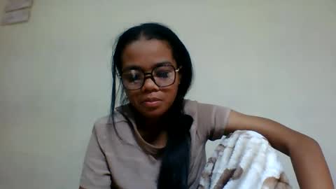Snapshot of fetranialdy chatting on June 24, 4:17 pm fetranialdy online show from June 24, 4:17 pm